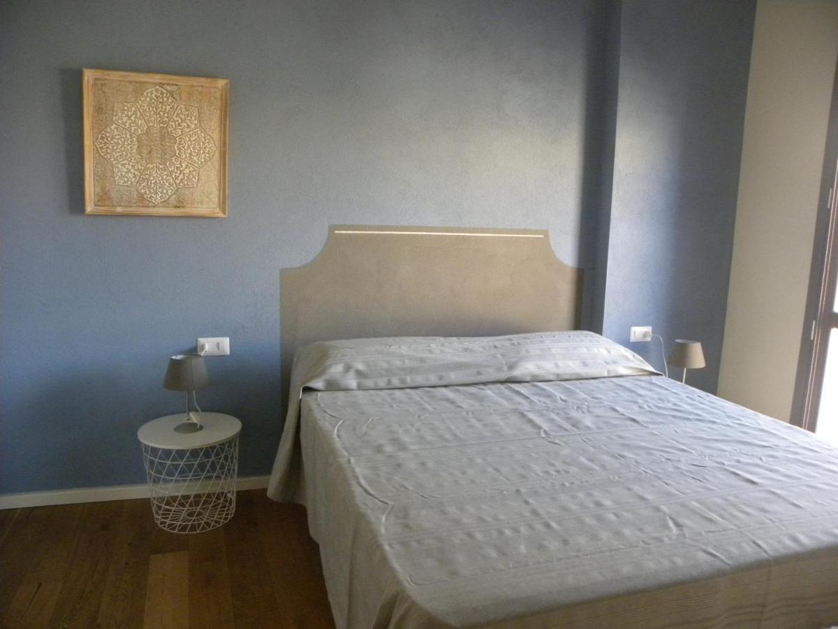 Ferienwohnung Petra Magica San Pantaleo Exterior foto